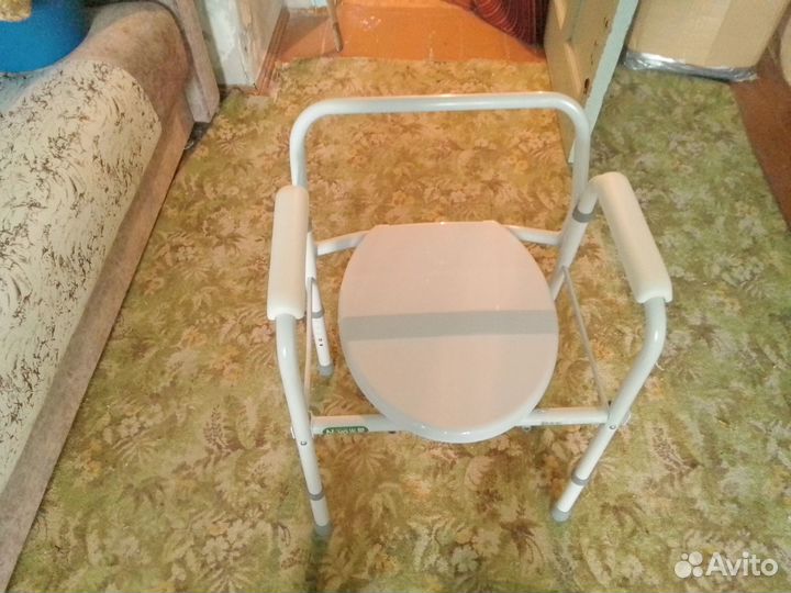 Стул туалет новый
