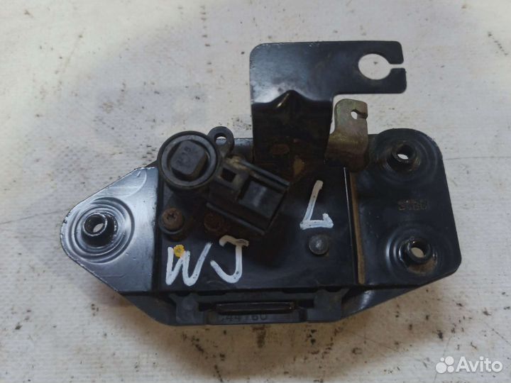 Замок багажника левый Grand Cherokee 2 (WJ)