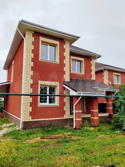 Дом 160 м² на участке 5 сот.