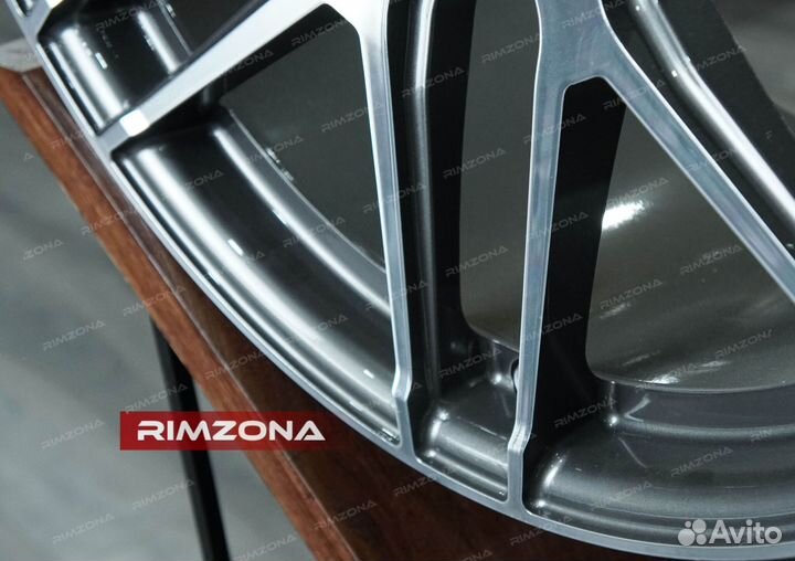 Кованые диски R22 AMG 762 на Mercedes E-class