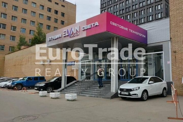 Сдам торговое помещение, 220 м²