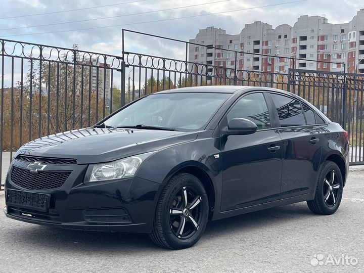 Chevrolet Cruze 1.6 AT, 2011, 167 000 км