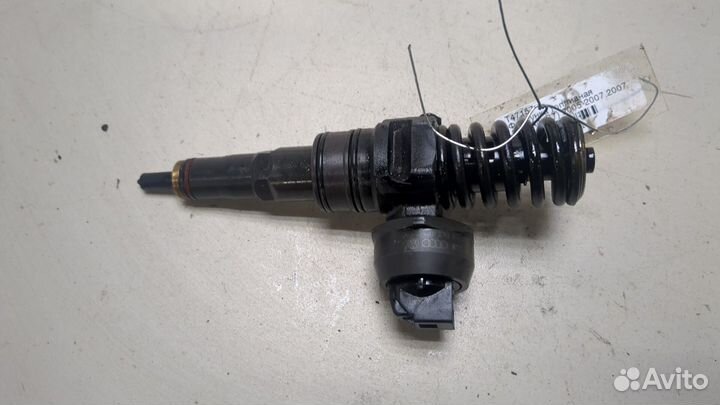 Форсунка топливная Audi A4 (B7)