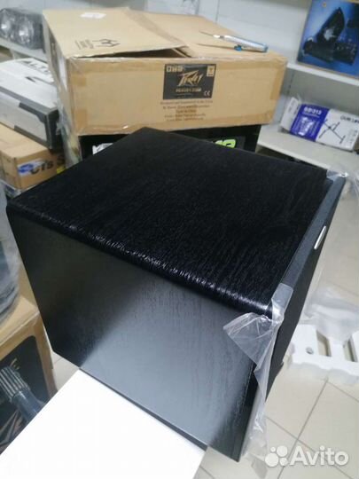 Сабвуфер Velodyne Impact 10 black