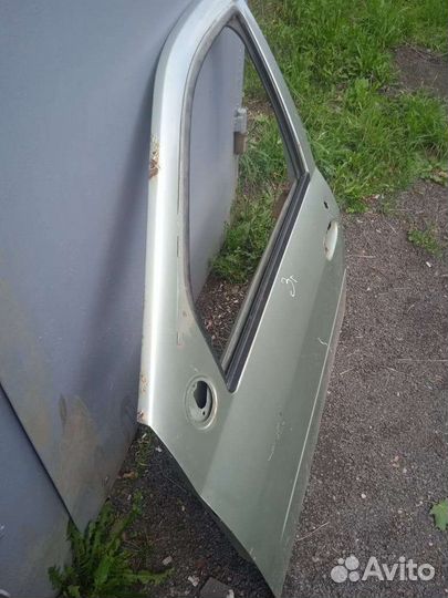 Дверь левая передняя renault 1