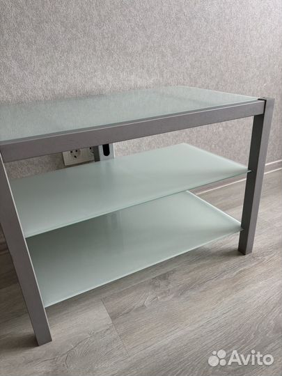 Столик под тв