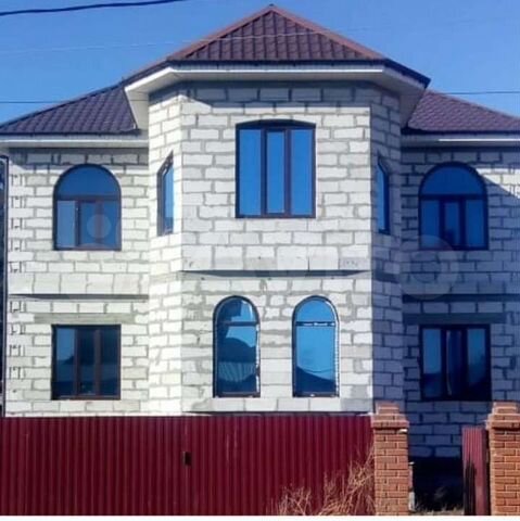 Дом 240 м² на участке 6 сот.