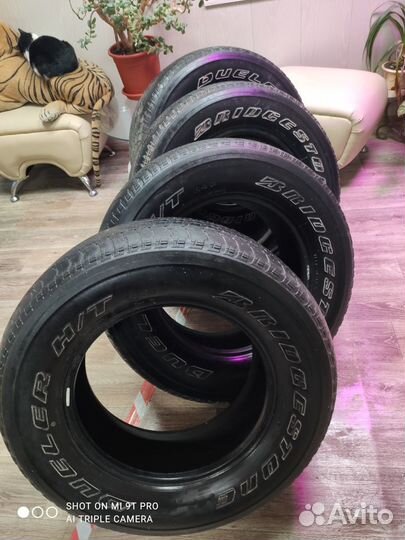 Bridgestone Blizzak LM005 RFT 275/65 R17