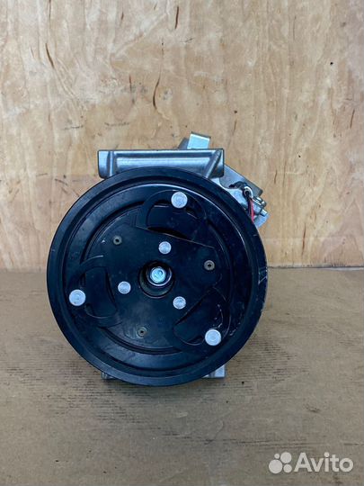 Компрессор кондиционера Renault Duster