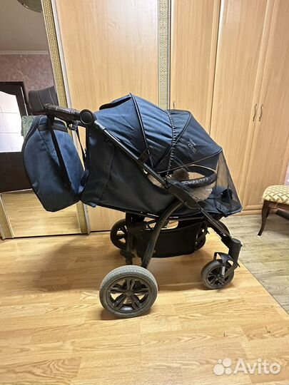 Прогулочная коляска bubago cross