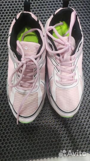 Одежда и обувь женская, пакетом. 40 /36