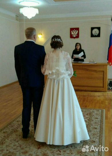 Свадебное платье