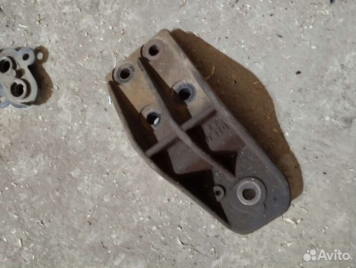 Кронштейн / опора / двигателя Ford Mondeo 3