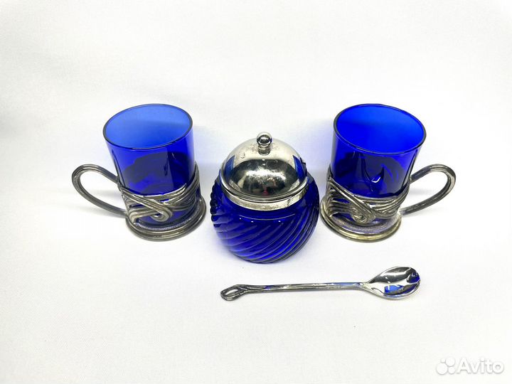 Сахарница и Стаканы из синего стекла