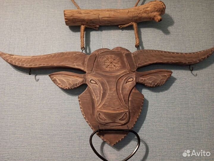 Настенное панно резное