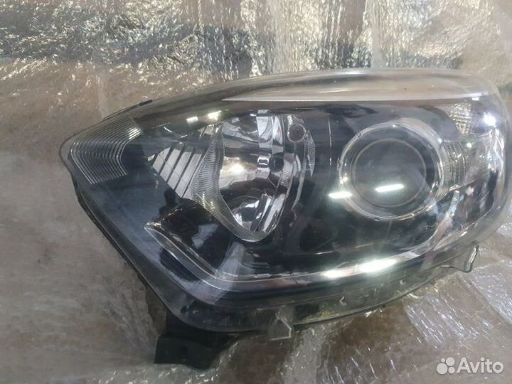 Фара передняя левая Renault Kaptur