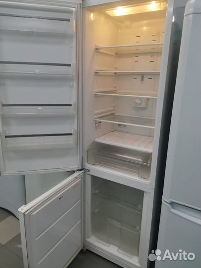 Холодильник Vestel б/у