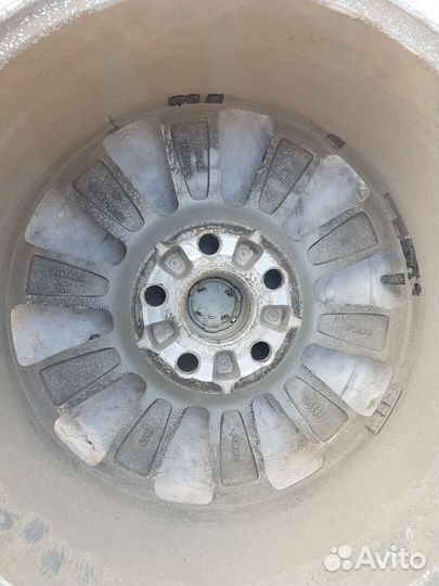 Продам литые диски r16 оригинал toyota