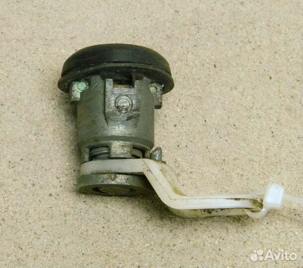 Личинка двери Daewoo Nexia