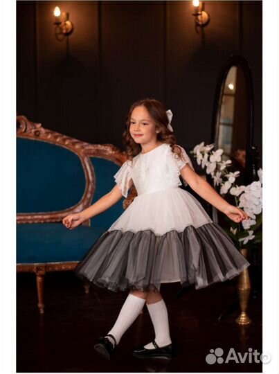Платье для девочки новое
