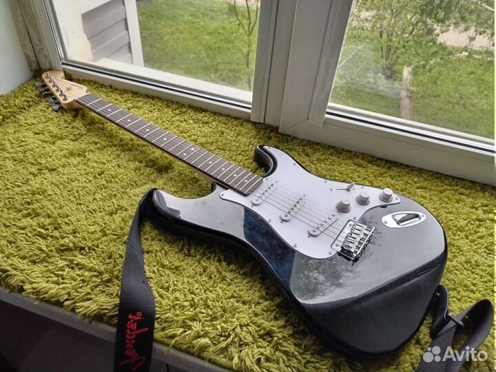 Электро гитара Fender Squier Stratocaster Комплект