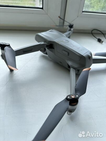 Квадрокоптер DJI mavic AIR 2s