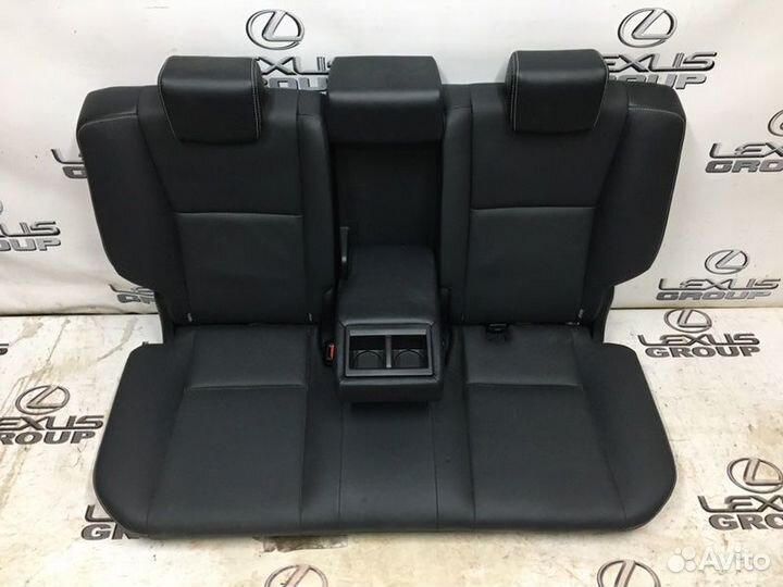Заднее сиденье Toyota Rav4 AVA44 2arfxe 2015