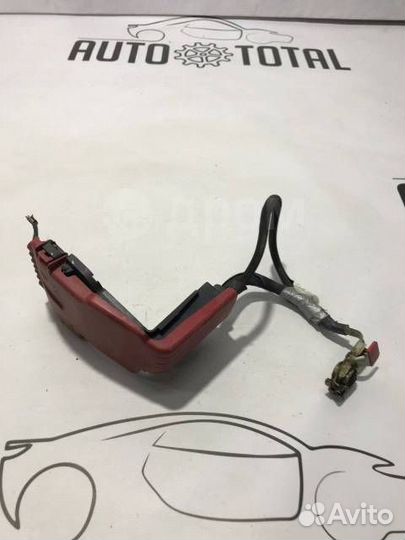 Клемма + акб с блоком предохранителей Peugeot 308