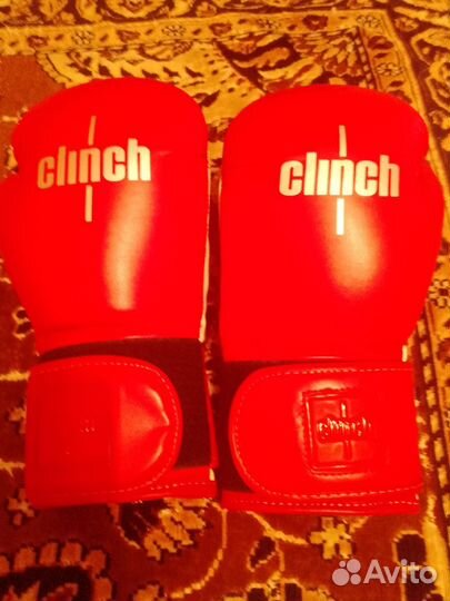 Боксерские перчатки