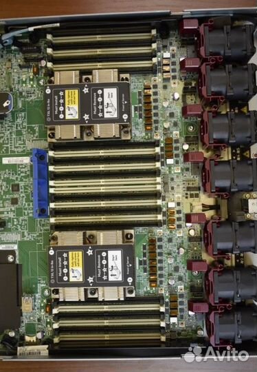 Сервер HP ProLiant DL360 Gen10 8SFF