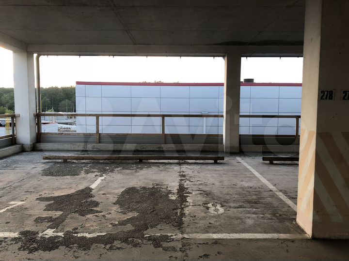 Машиноместо, 11 м²