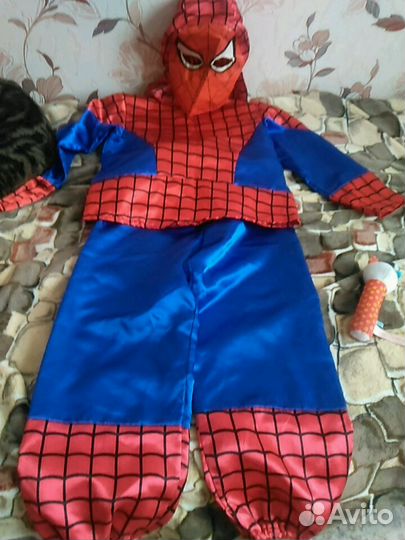 Новогодний костюм человек паук