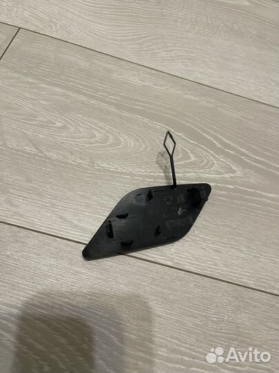 Крышка буксировочного крюка Mercedes W212