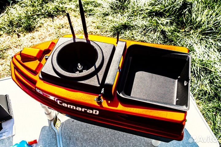 Прикормочный кораблик CamaraD atom V2 с усиленным