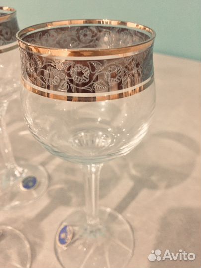 Хрустальные бокалы