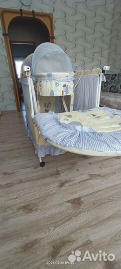 Детская кроватка