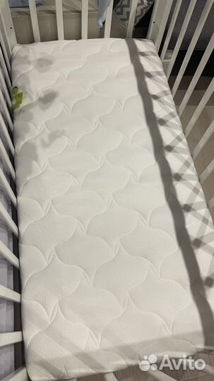 Happy Baby Детская кроватка Mirra