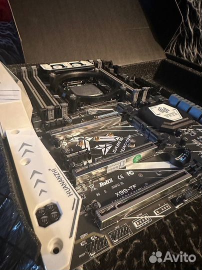Mатеринская платa Huananzhi x99 TF Gaming