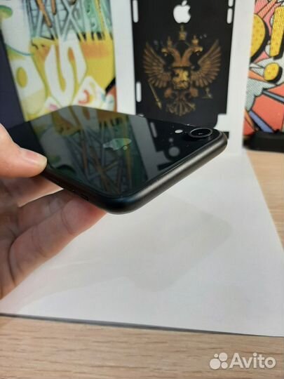 iPhone Xr, 64 ГБ