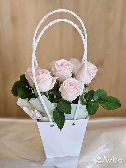 Живые цветы букеты