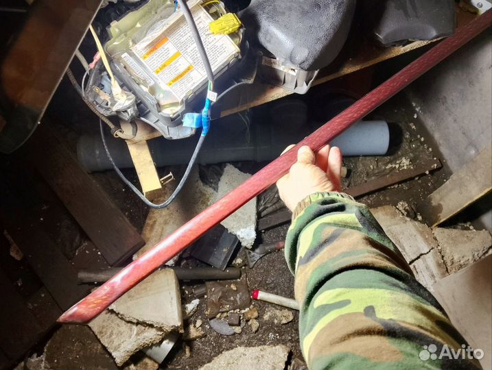 Молдинг в торпедо Mersedes W210