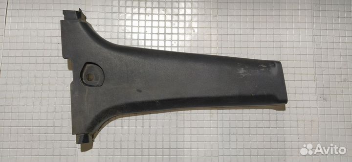 Обшивка стойки правая Kia Sportage JE