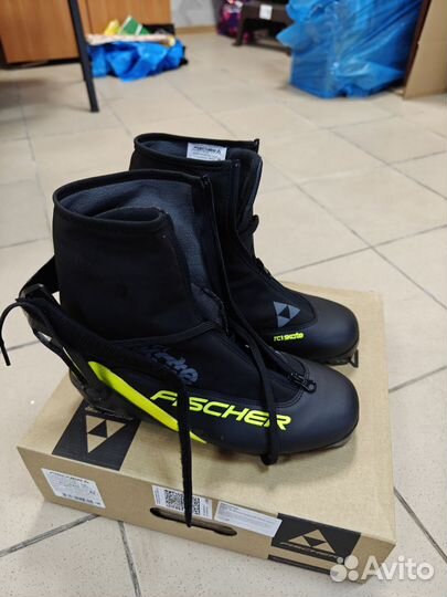Лыжные ботинки fischer