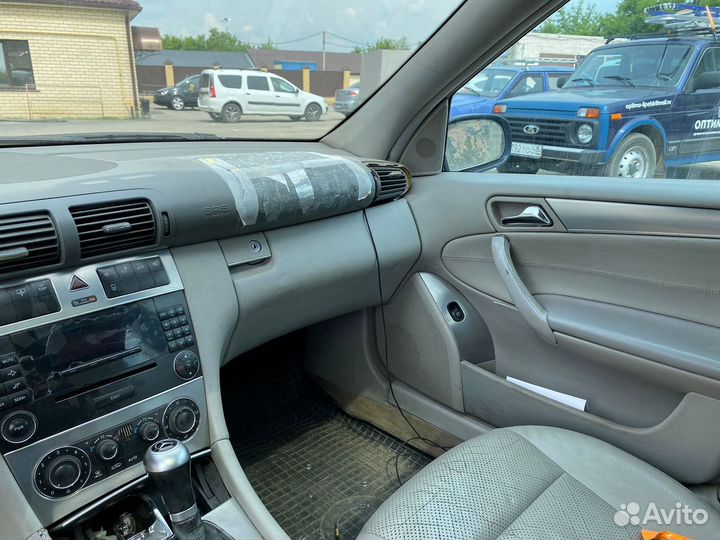 Автомобили на запчасти