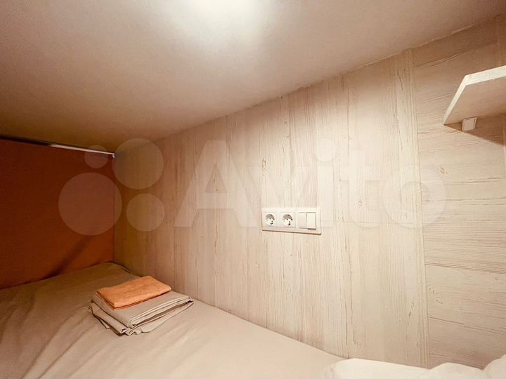 Комната 80 м², 2/2 эт.