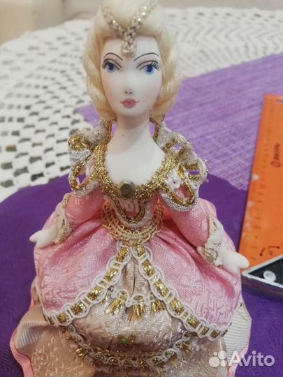 Статуэтка кукла шкатулка