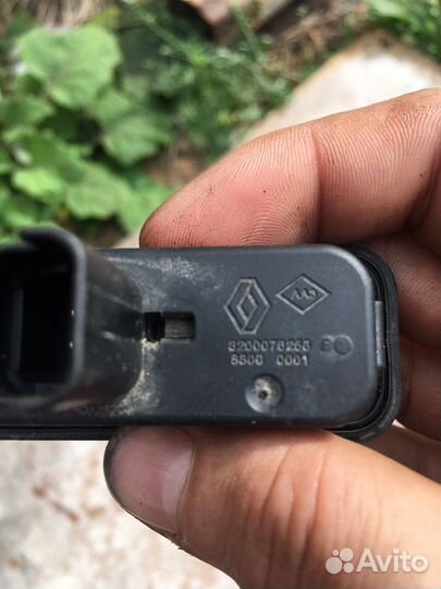 Кнопка открывания багажника флюенс