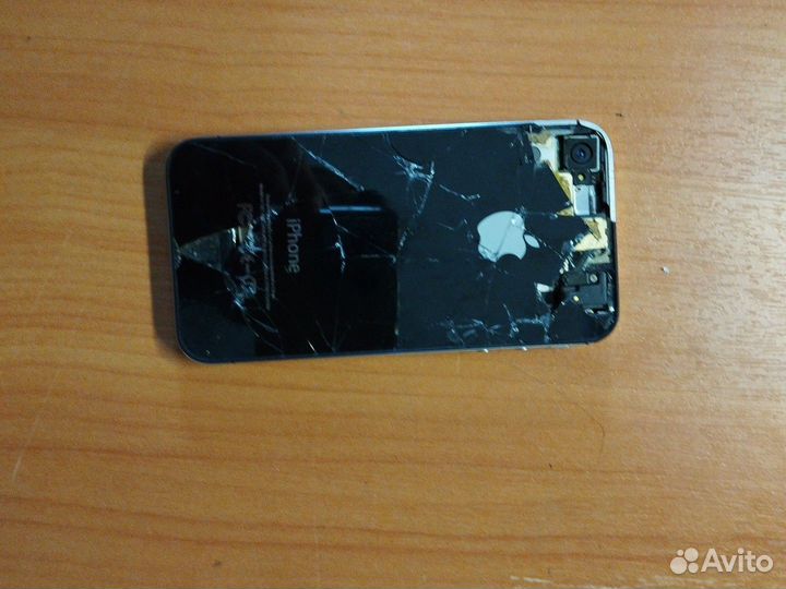 iPhone 4s. Без аккумулятора, экрана