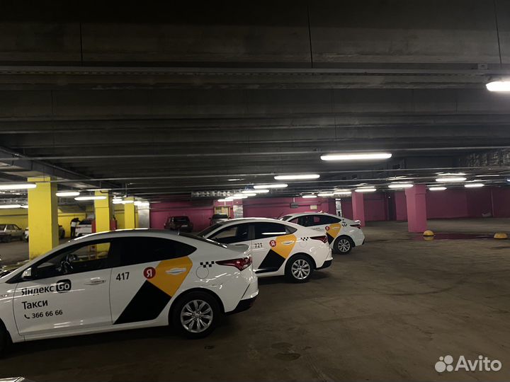 Брендирование, Оклейка авто под яндекс такси