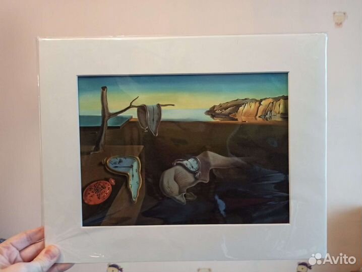 Картина сувенир из музея Дали